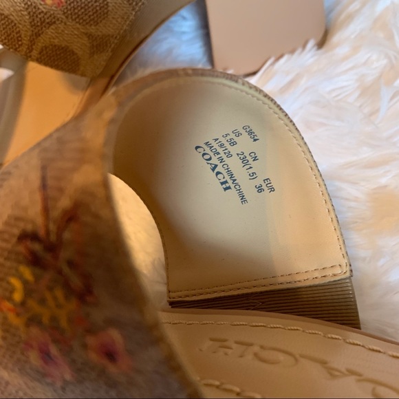 Coach Mae Mule Sig Pra Heel - Picture 16 of 16